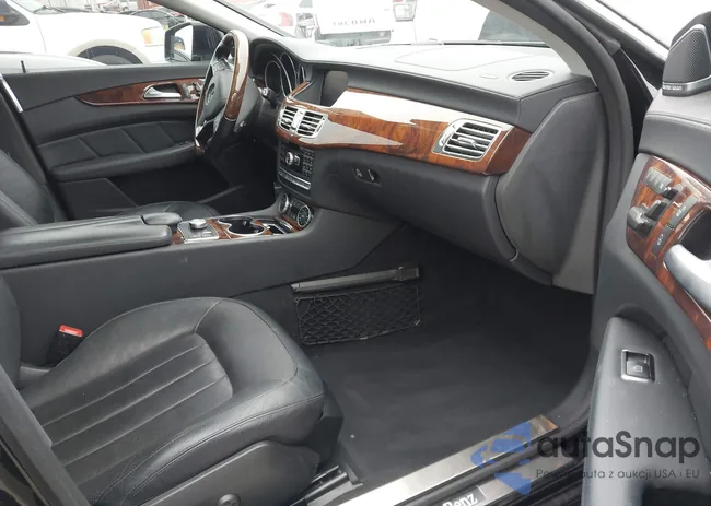 WDDLJ7DB4EA116243: 43401597