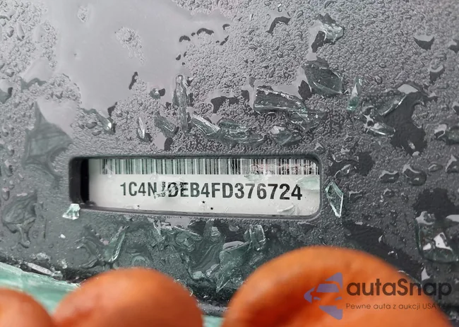 1C4NJDEB4FD376724: 43402635