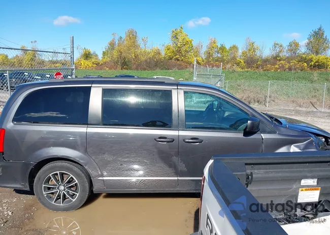 2C4RDGEG2JR340008: 43402753