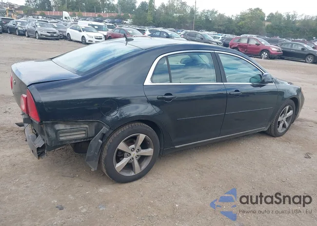 1G1ZC5E11BF311670: 43402785