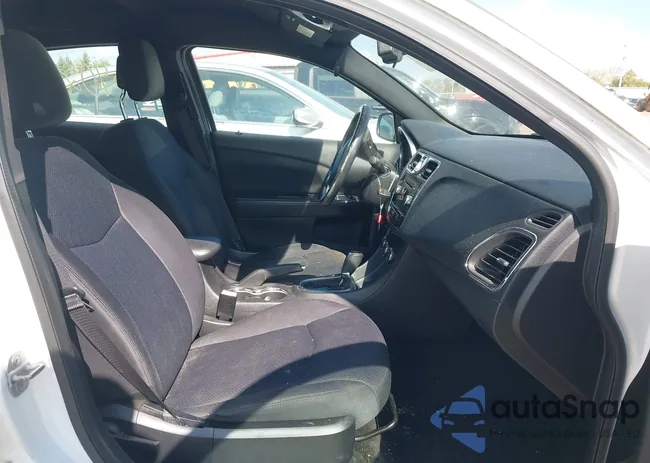 1C3CCBBGXDN573284: 43402826