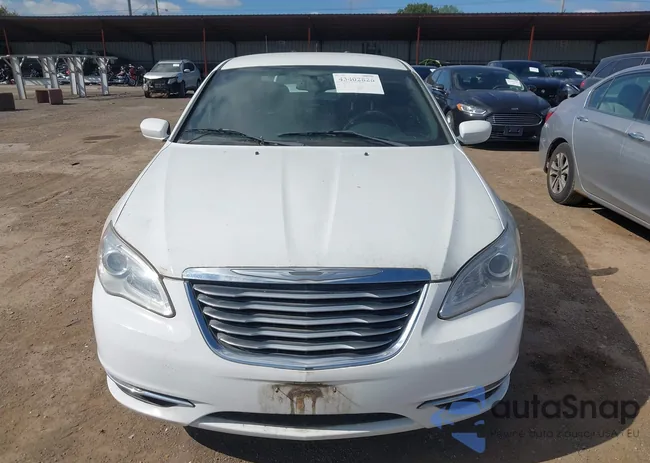 1C3CCBBGXDN573284: 43402826