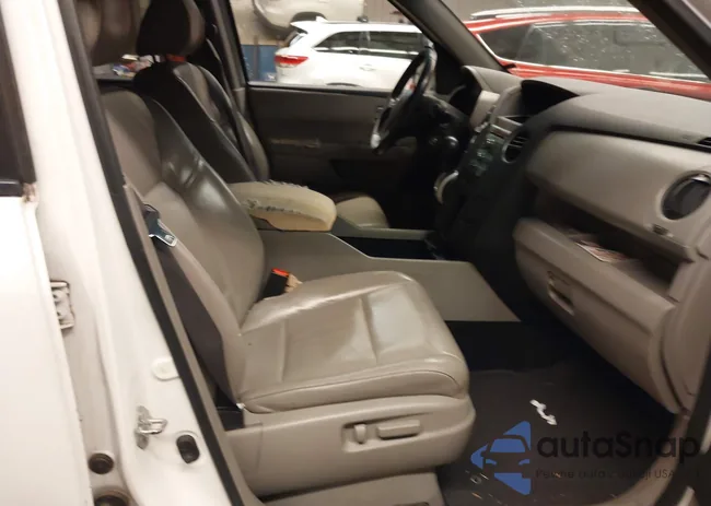 5FNYF4H58BB04989: 43402845