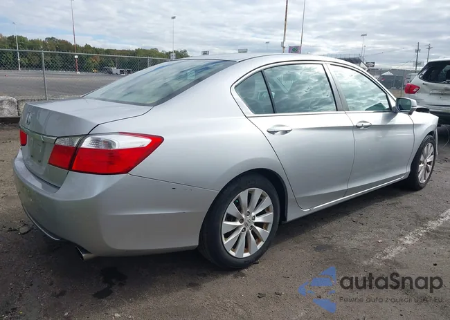 1HGCR2F74DA186811: 43402863