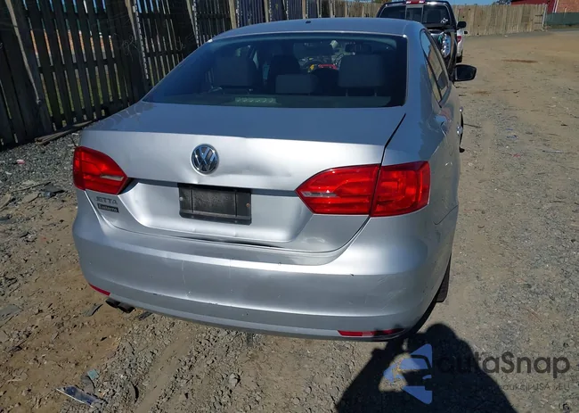 3VW2K7AJXDM259131: 43402885