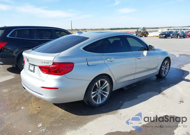 WBA8Z9C54JG828627: 43402963