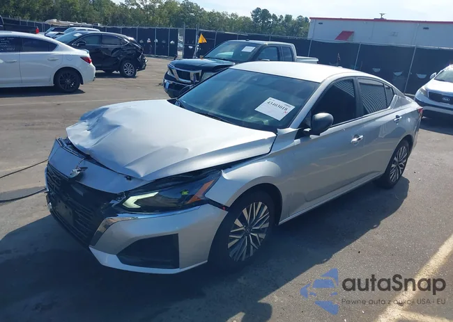 1N4BL4DV5RN344555: 43403018