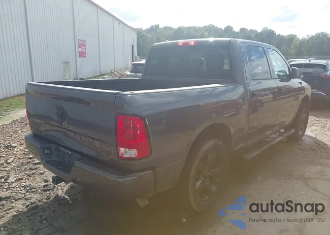 1C6RR6KG5JS304786: 43402262