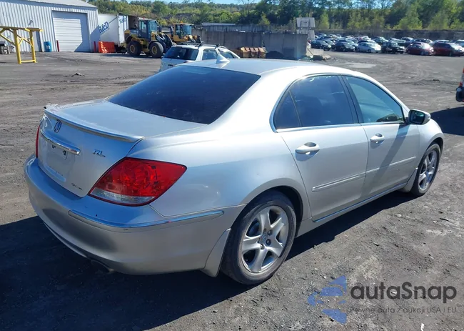 JH4KB16515C004400: 43403621