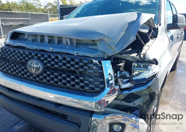 5TFDW5F17JX758827: 43403637