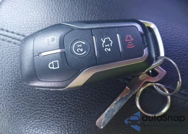 1FATP8UH2F5377230: 43403672