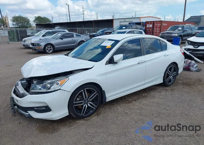 1HGCR2F5XGA031134: 43403717