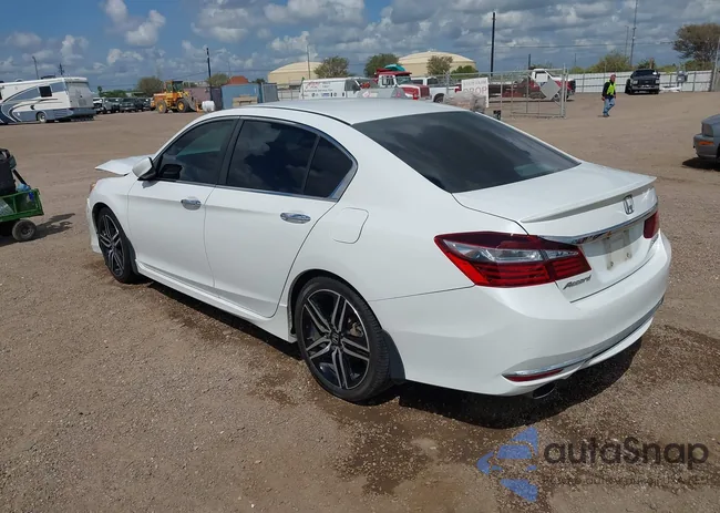 1HGCR2F5XGA031134: 43403717