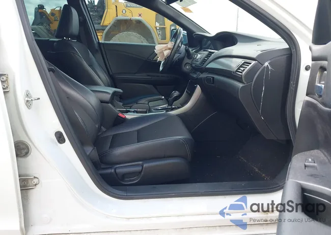 1HGCR2F5XGA031134: 43403717