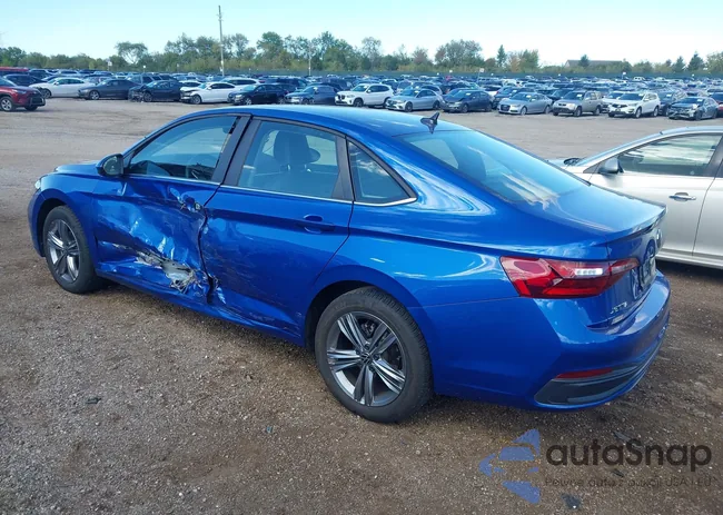 3VWEM7BU4RM006863: 43403789