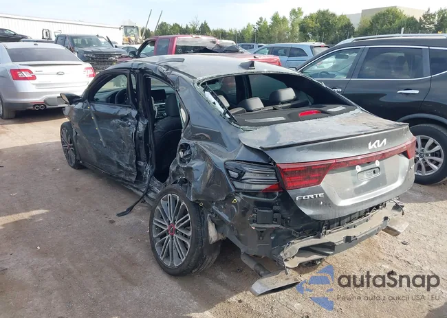 3KPF44AC1RE747884: 43403863