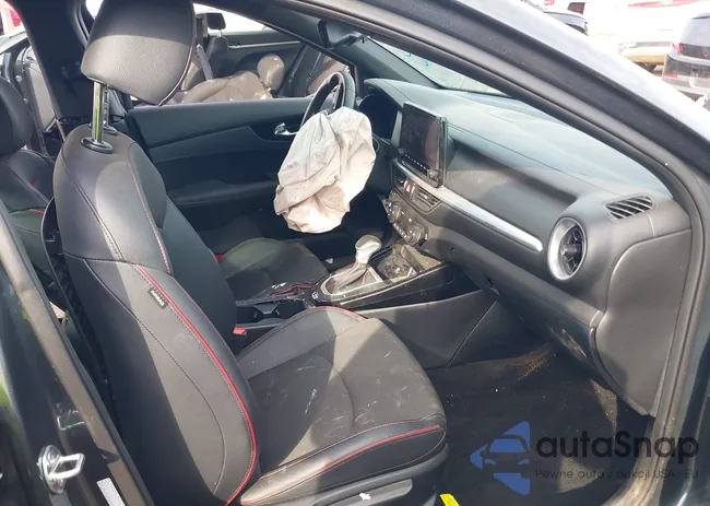 3KPF44AC1RE747884: 43403863