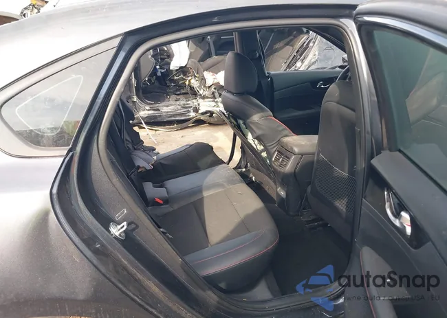 3KPF44AC1RE747884: 43403863