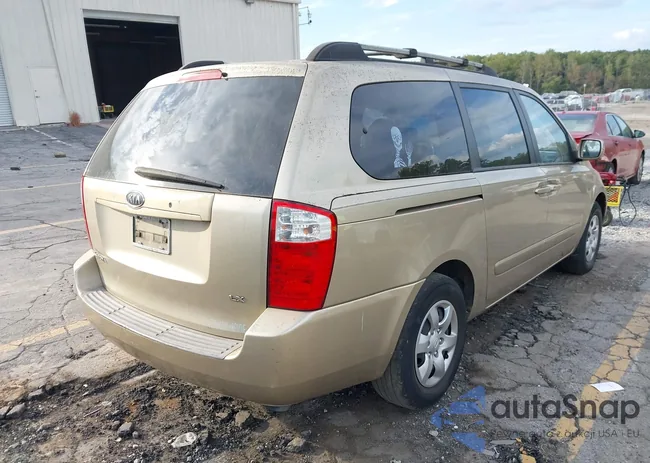 KNDMB233X86245877: 43403892