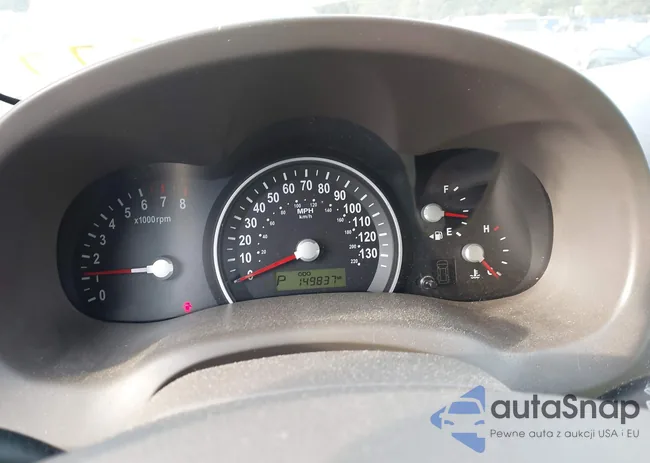 KNDMB233X86245877: 43403892