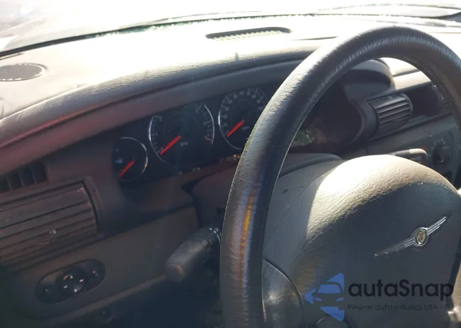 1C3EL45R25N579745: 43403937