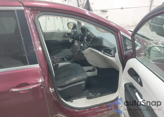 2C4RC1BG8HR817099: 43403945