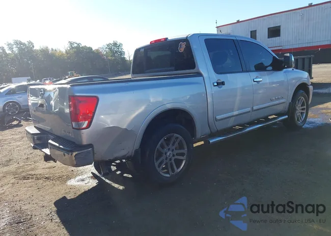 1N6AA0EC7EN509935: 43403963