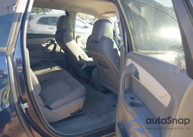 1GNKRFEDXFJ275799: 43404084