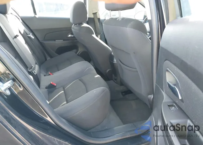 1G1PC5SB4E7364592: 43404107