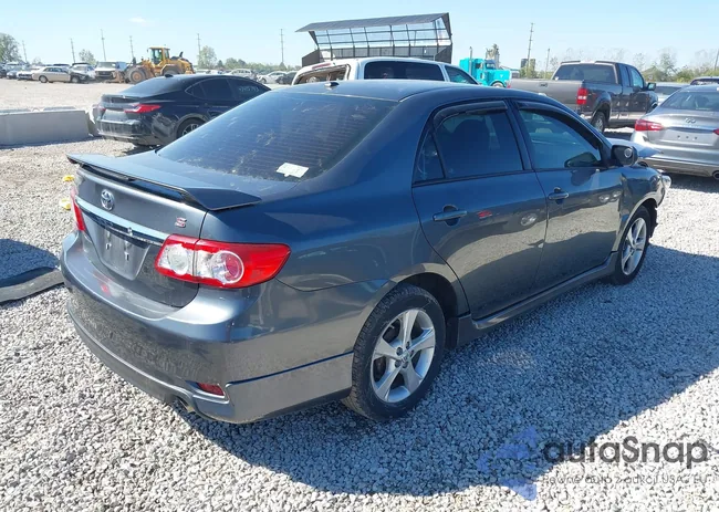 2T1BU4EE8BC618507: 43403210