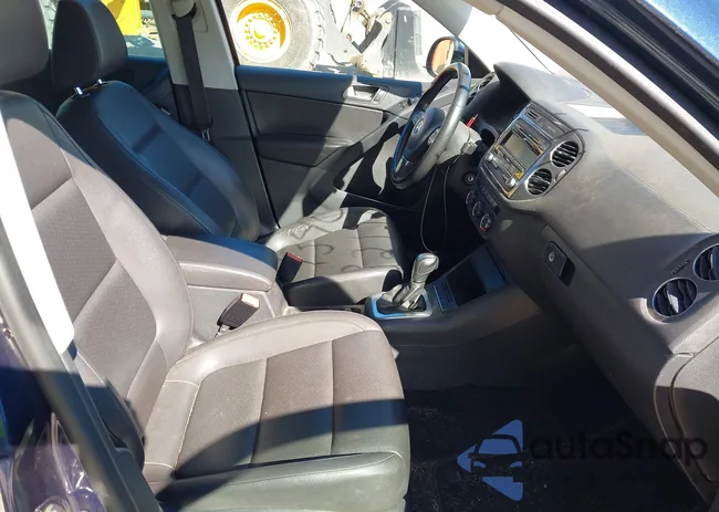 WVGBV3AX6EW527371: 43403211