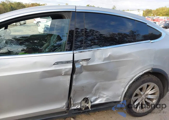 5YJXCBE28GF016969: 43403215