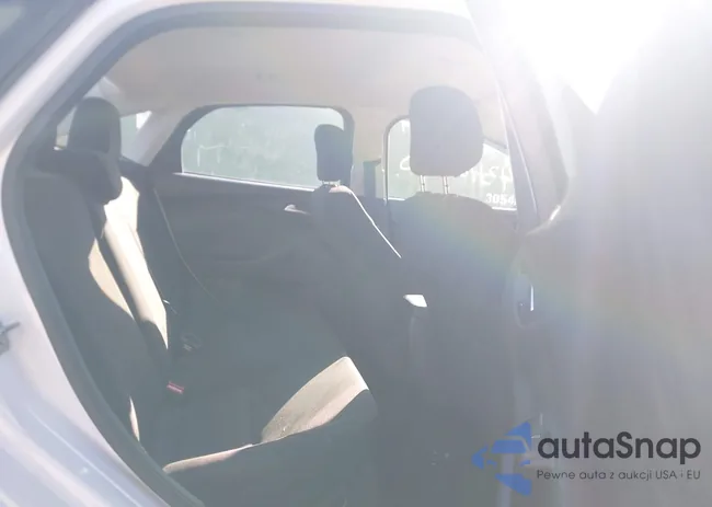 1FADP3FE1JL203647: 43403220