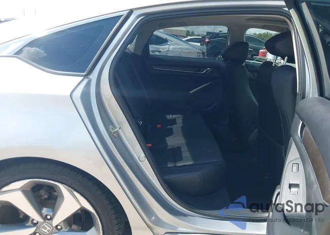 1HGCV1F97JA182447: 43403338