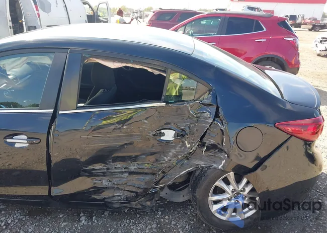 3MZBM1V78FM219221: 43403390