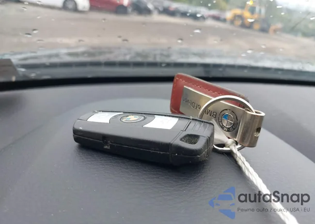 WBAVL1C56FVY29657: 43403404