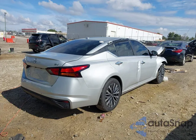 1N4BL4DV7RN378111: 43403526