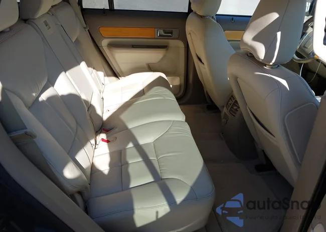 2LMDU68C17BJ09728: 43403553