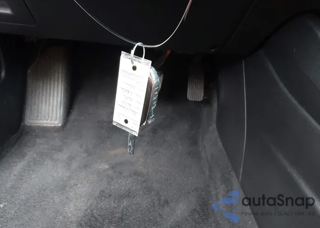 3KPF24ADXME385867: 43404637