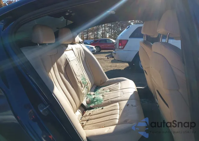 WBAJE7C56JWC56809: 43404639