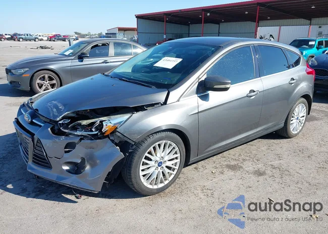 1FAHP3M2XCL320558: 43404737