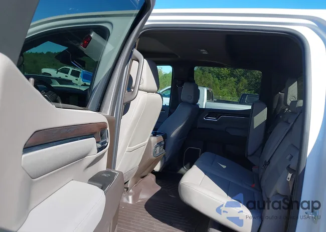 3GTUUDED3SG258228: 43404808