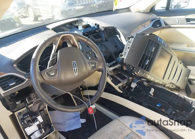 3LN6L2LU0DR805154: 43404982