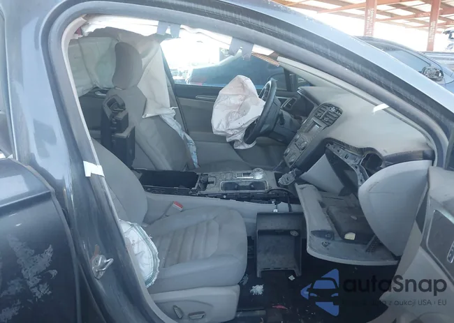 3FA6P0H73HR237655: 43404992