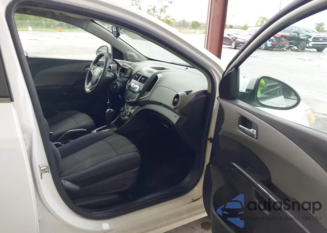 1G1JC6SH7C4143583: 43404204