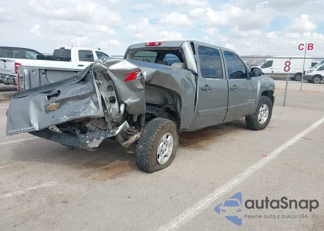 2GCEK13M281132553: 43404240