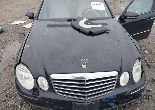 WDBUF90X77X212704: 43404241