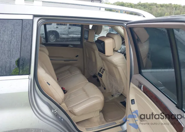 4JGBF71E39A455096: 43404341