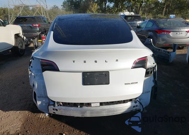 5YJYGDEEXMF304695: 43404536