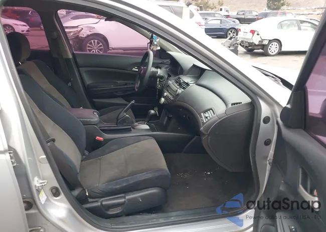 1HGCP2F30AA173293: 43405955